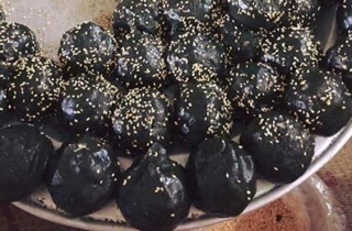 Bánh ít lá gai Bình Định