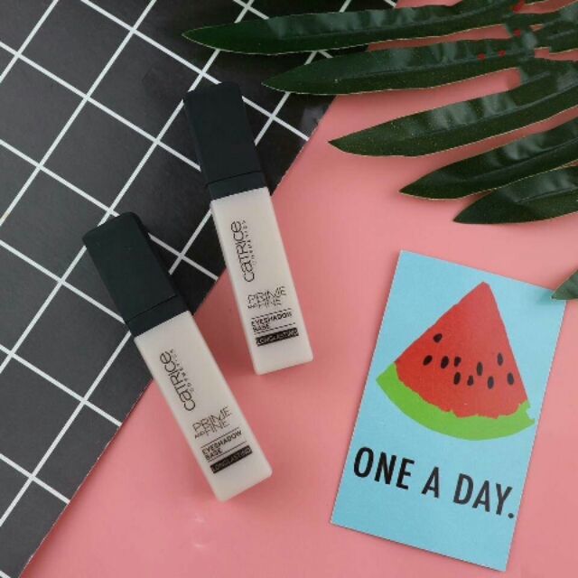 Kem lót mắt Catrice Prime And Fine Eyeshadow Base