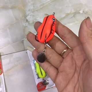 2 bộ lưỡi câu lăng xê mè giá rẻ