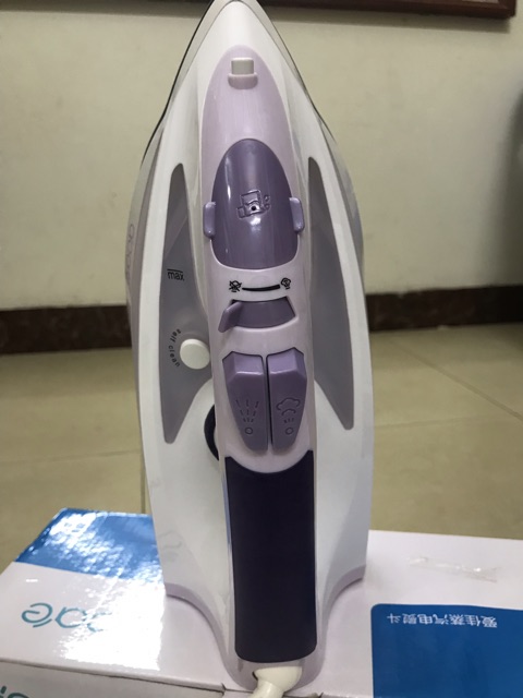 Bàn là hơi nước hãng acae model 2057 hàng cao cấp