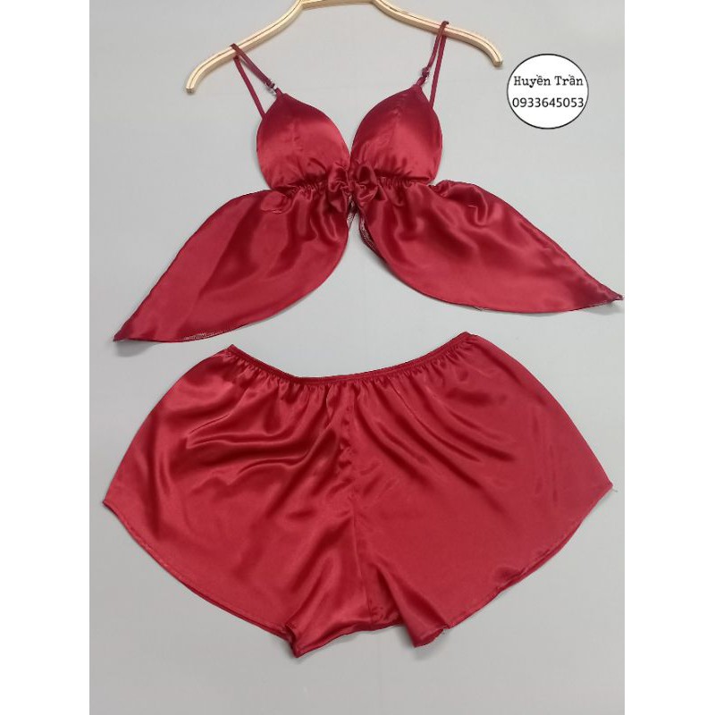 Đồ ngủ sexy có mút ngực