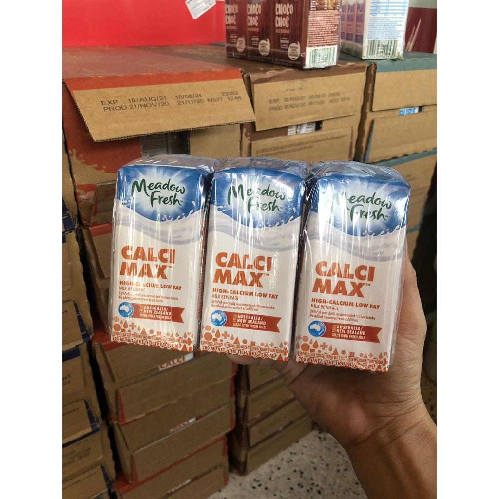 Date mới - Thùng 24 hộp Sữa tươi Meadow Fresh 220ml