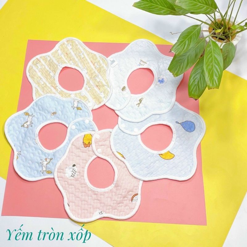 Yếm Cotton Tròn Xoay 360 Độ Chống Thấm Cho Bé