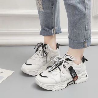 Giày thể thao nữ độn đế U-B mới