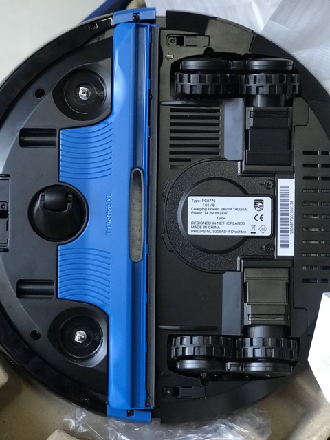 Robot hút bụi tự động Philips FC8776 | BigBuy360 - bigbuy360.vn