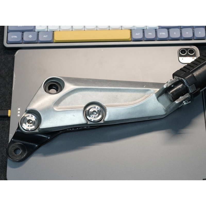 Khâu gác chân Inox Wave nhỏ V2