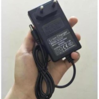 Sạc pin 21v dùng cho máy khoan pin 18v, 21v, 24v, 26v
