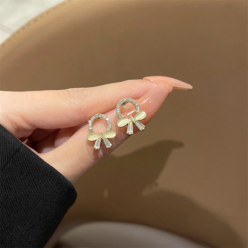 Khuyên tai kẹp không bấm lỗ chốt cố định K011 bằng hợp kim mạ vàng hình tròn nơ đính đá dáng ngắn Leous Accessories