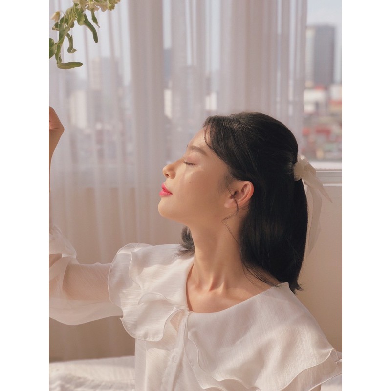 THE19CLUB - Áo sơ mi cổ bồng hai tầng vải tơ sống dài tay - Jennie Shirt