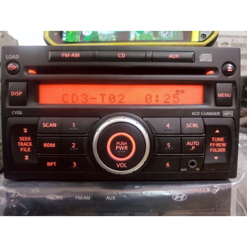Đầu CD ô tô 6 Disk có Aux cho xe NISSAN livina,nissa x - trail và lắp chung cho tất các hãng xe khác.