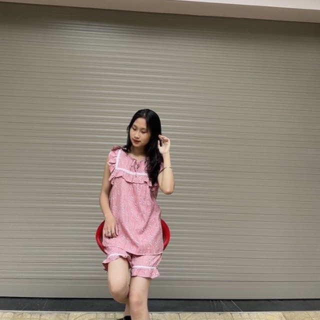 Bộ đồ mặc nhà bầu đùi chất đũi mát mùa hè hoa nhí bộ bầu