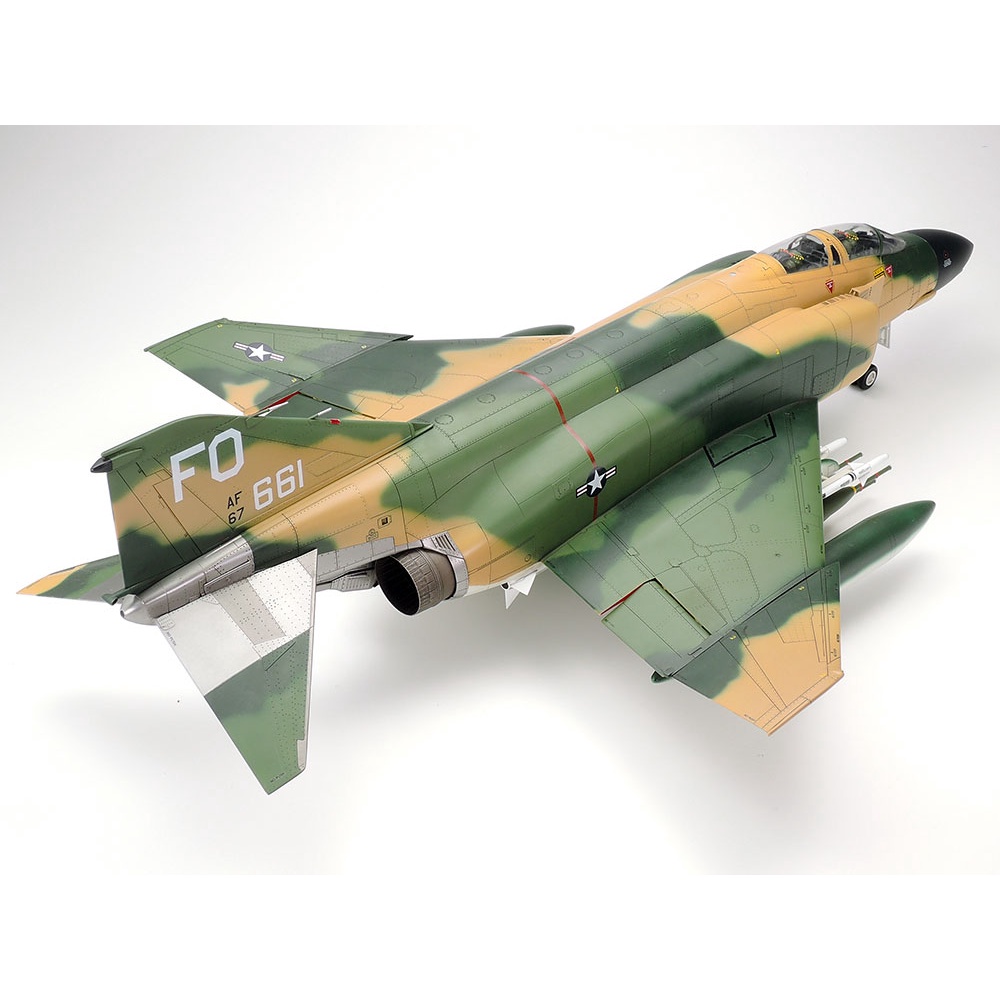 Mô hình máy bay quân sự 1/32 SCALE McDONNELL F-4 C/D PHANTOM ii 60305 Tamiya