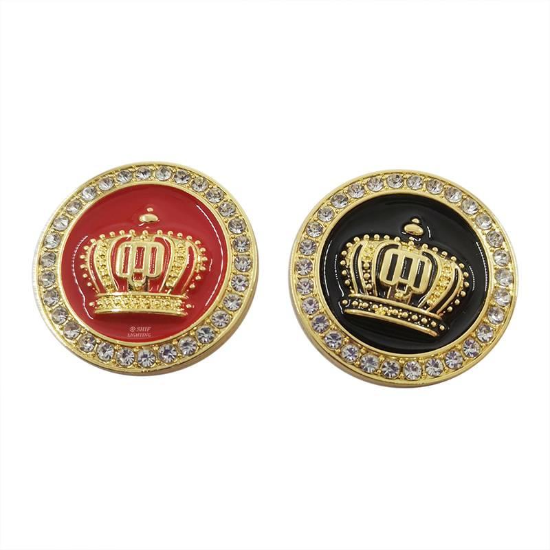 Logo hình vương miện bằng kim loại đẹp mắt trang trí xe hơi