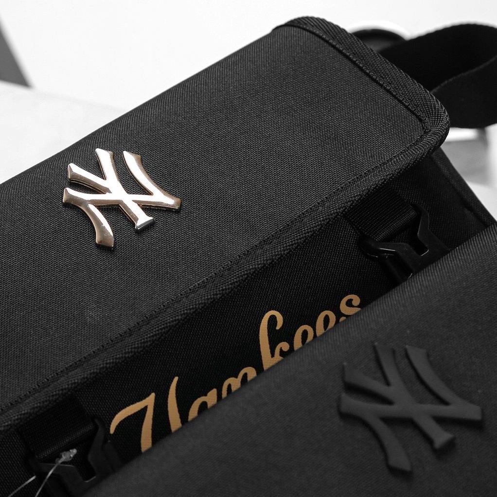 TÚI ĐEO CHÉO MLB YANKEE MEN BLACK/GOLD LOGO KIM LOẠI CAO CẤP