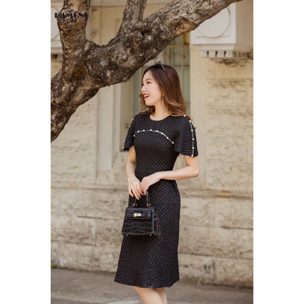 Đầm gấm cánh tiên đính hạt KAMONG D136