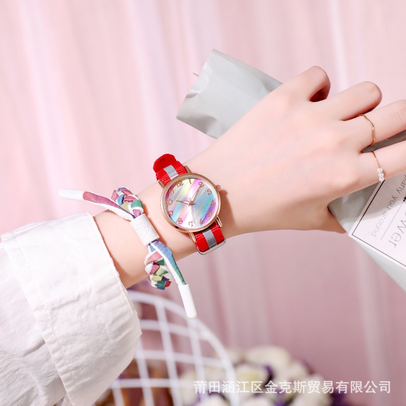 Đồng Hồ Đeo Tay Dây Vải Màu Cầu Vồng Thời Trang Trẻ Trung Cho Nữ