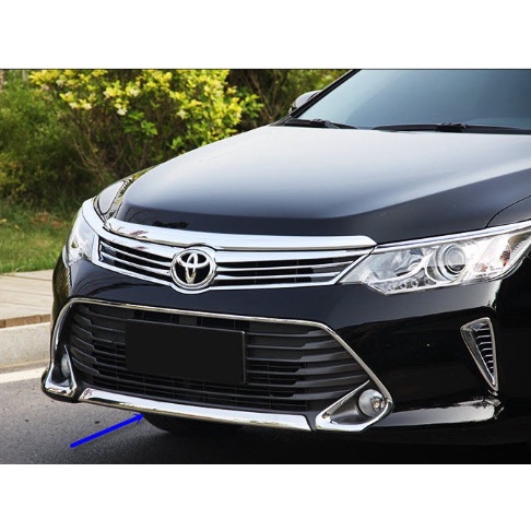 Ốp mí cản trước xe Camry 2015 - 2018