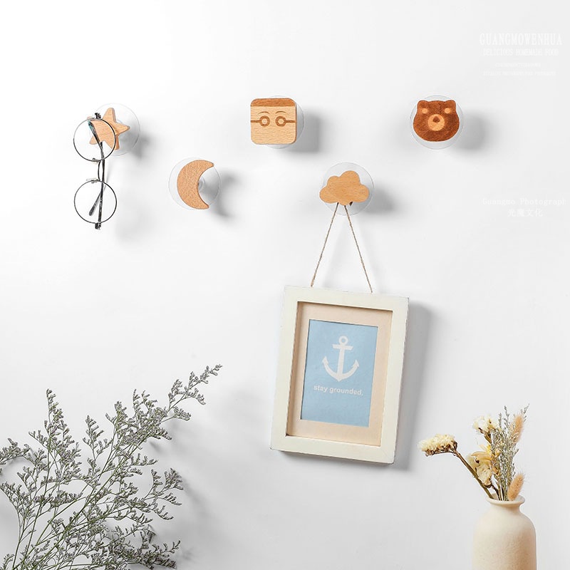Bộ Móc Treo Đồ Hình Trăng Sao Mây 100% Màu Gỗ Tự Nhiên Đa Năng Trang Trí Phòng Siêu Xinh Vừa Dán Vừa Khoan Bắt Vít Móc
