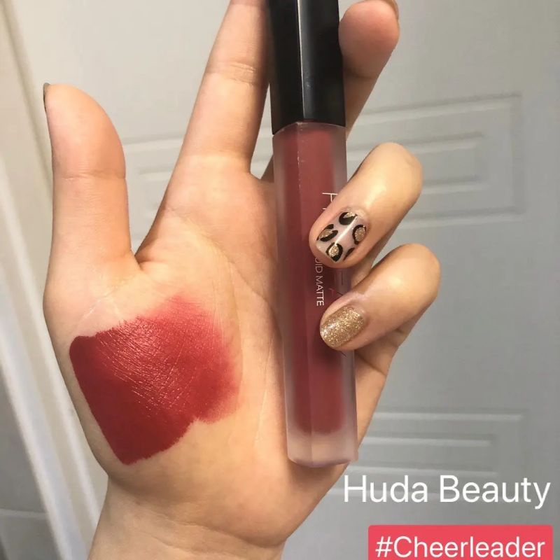 Son kem lì Huda các màu hot