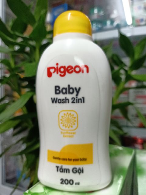 Tắm Gội Pigeon 2ln1 hoa hướng Dương chai 200ml