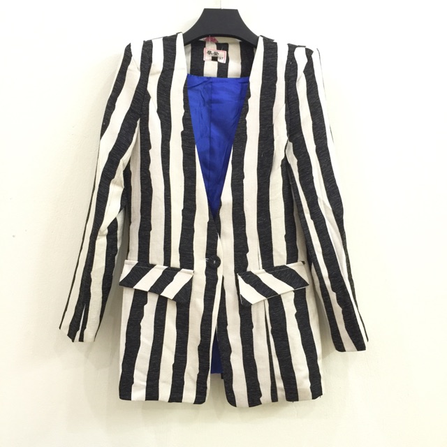 Vest kẻ sọc Hàn Quốc