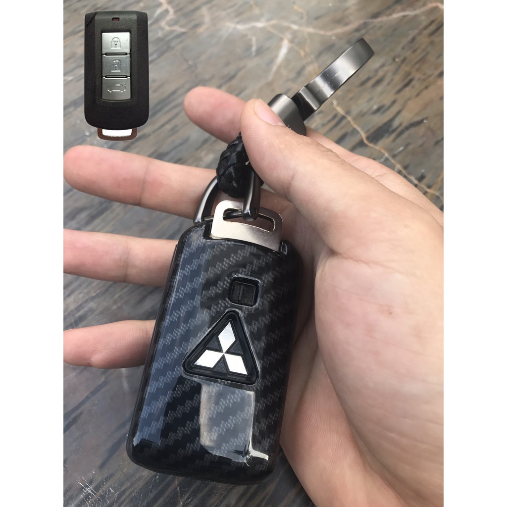 Ốp Chìa Khóa Carbon Xe Xpander, Attrage, Outlander kèm móc khóa