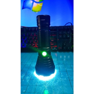 Đèn pin siêu sáng luminus sst40 15w quang thông 2400 lumen chiếu xa 500m(sáng gom xa hơn convoy c8+)