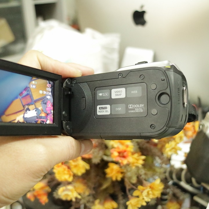 Máy quay phim Canon Vixa HF11