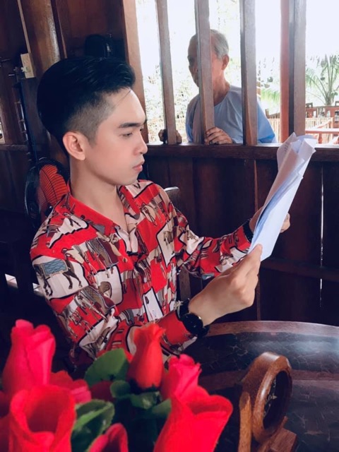 Áo sơ mi họa tiết con ngựa