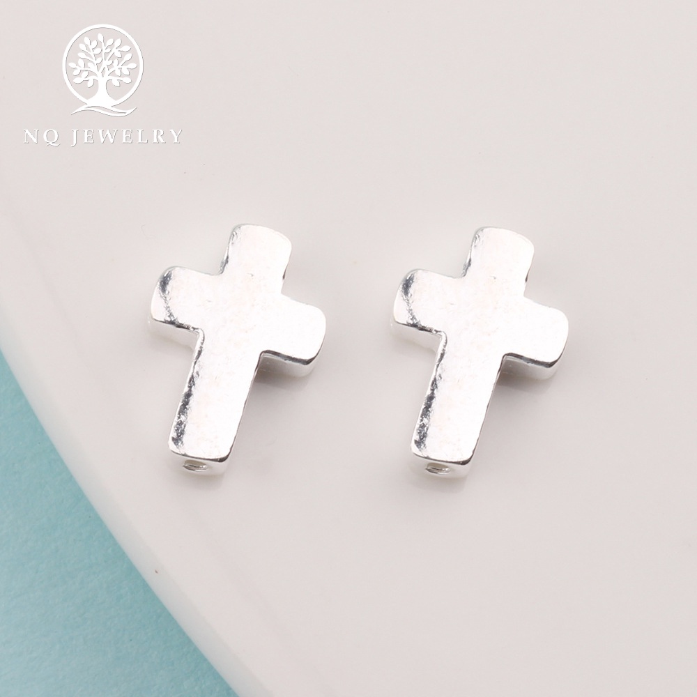 Charm bạc trắng hình thánh giá xỏ ngang - NQ Jewelry
