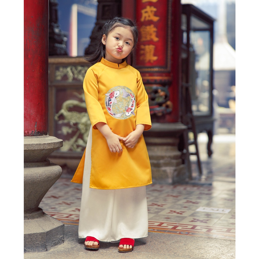 Áo dài cho bé gái BYZU kiểu áo dài cách tân thêu song ngư, chất tafta màu vàng - trắng thumbnail