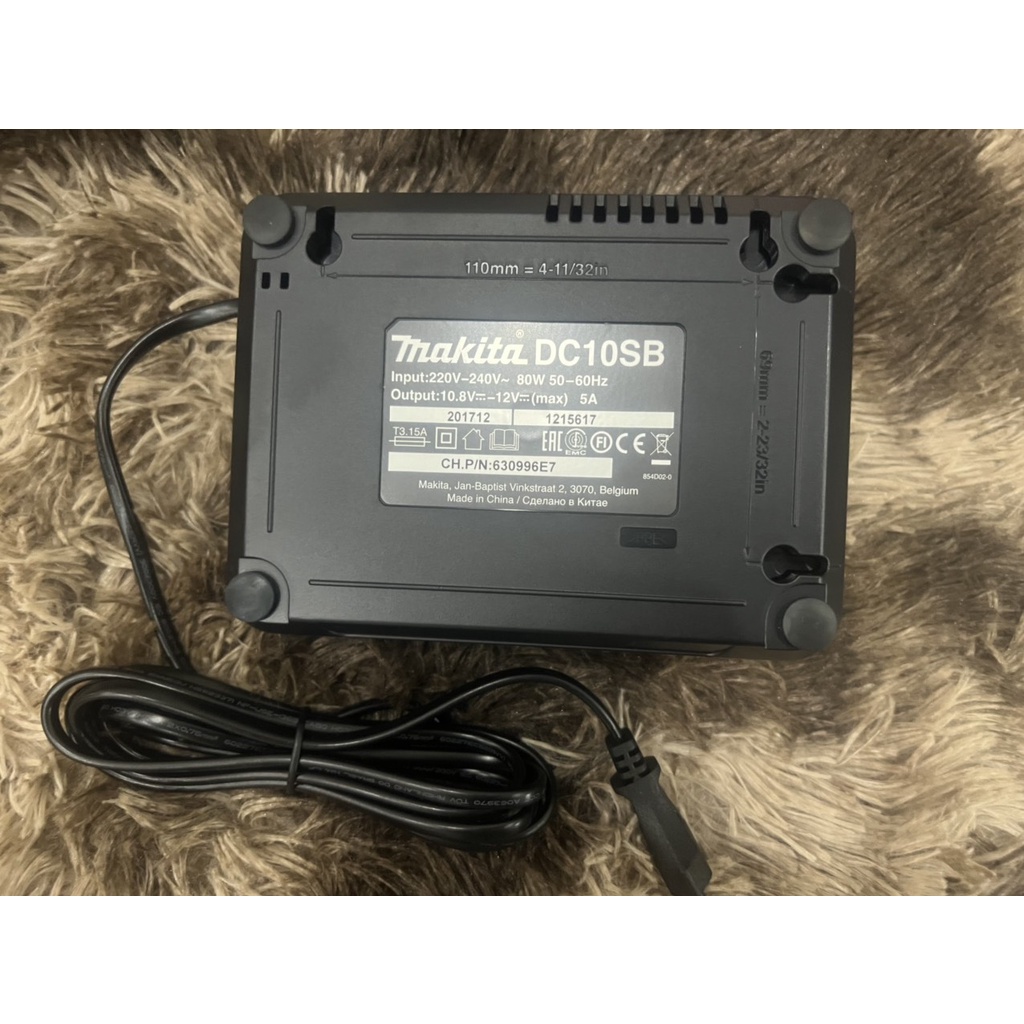 Bộ sạc nhanh chính hãng Makita 12V max DC10SB. BN.