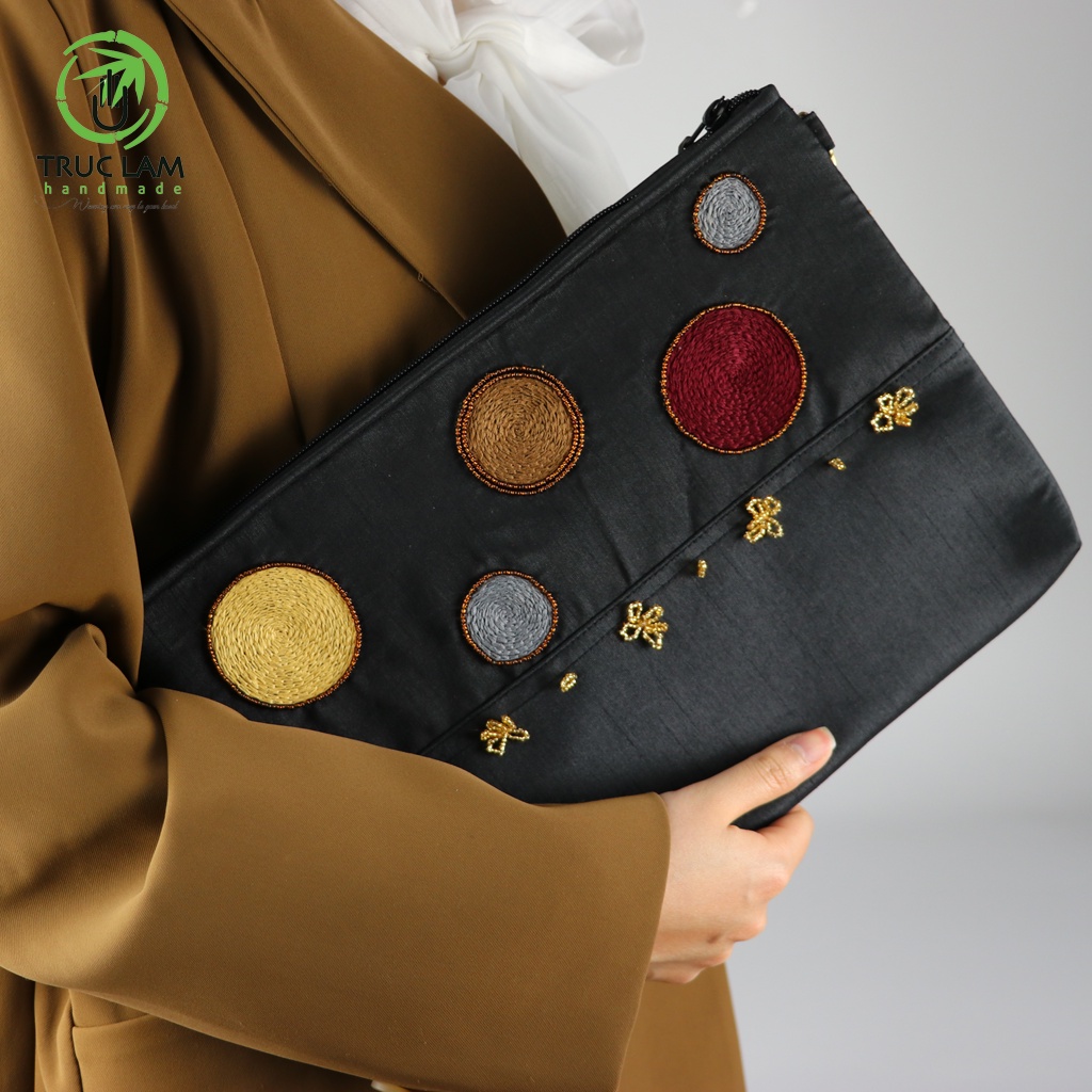 Ví Cầm Tay Đựng Ipad Clutch Vải Tafta Thêu Vòng Tròn Hạt Cườm Thủ Công Cỡ Lớn - Trúc Lâm Handmade