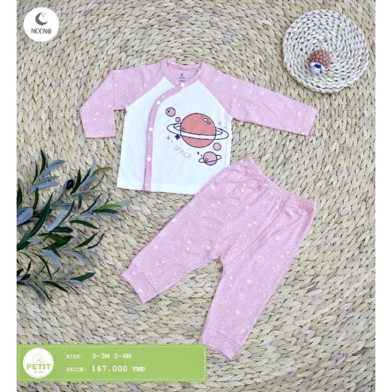 MOON - Bộ dài tay cài chéo chất petit thương hiệu Moon@ cho bé sơ sinh 3-7Kg