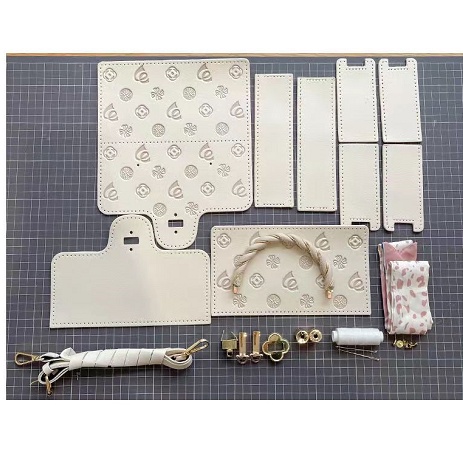 Phụ Kiện Trang Trí Nhiều Mẫu Đa Dạng