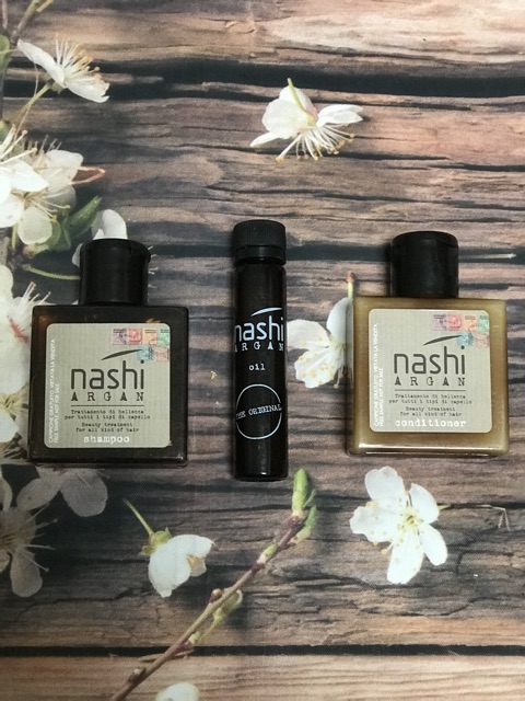 BỘ DẦU GỘI XẢ NASHI ARGAN MINI PHỤC HỒI TÓC ( GỘI 30ml + XẢ 30ml + TINH DẦU 5ml )