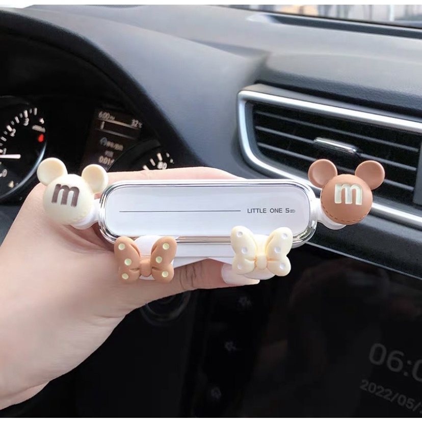 Giá Đỡ Điện Thoại Trên Xe Ô Tô Hình Gấu Thỏ Dễ Thượng - Kẹp Điện Thoại Xe Hơi
