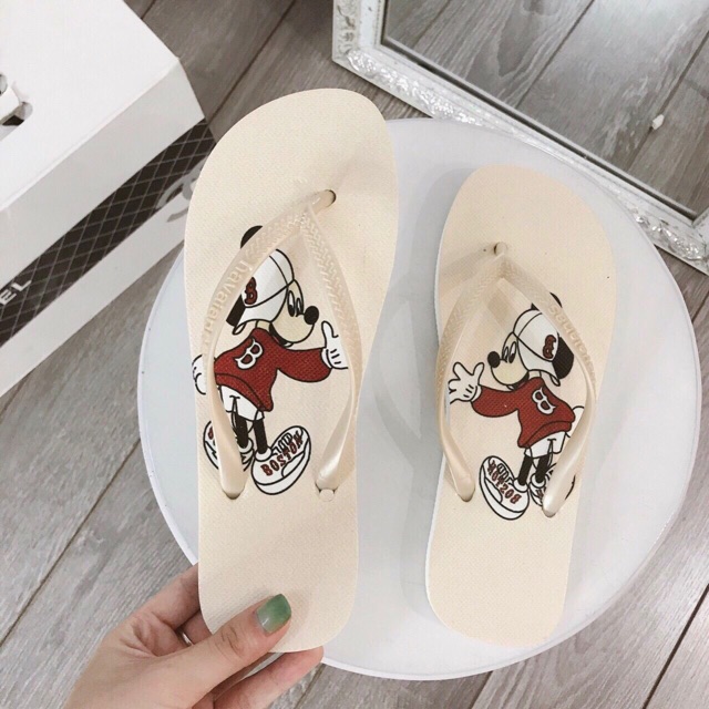 Dép hot trend micky