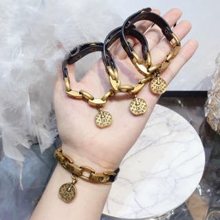 Vòng tay da ổ khoá sang chảnh cá tính siêu sang