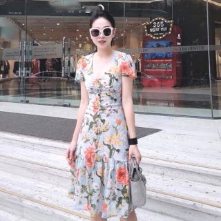Đầm von hoa đuôi cá nữ