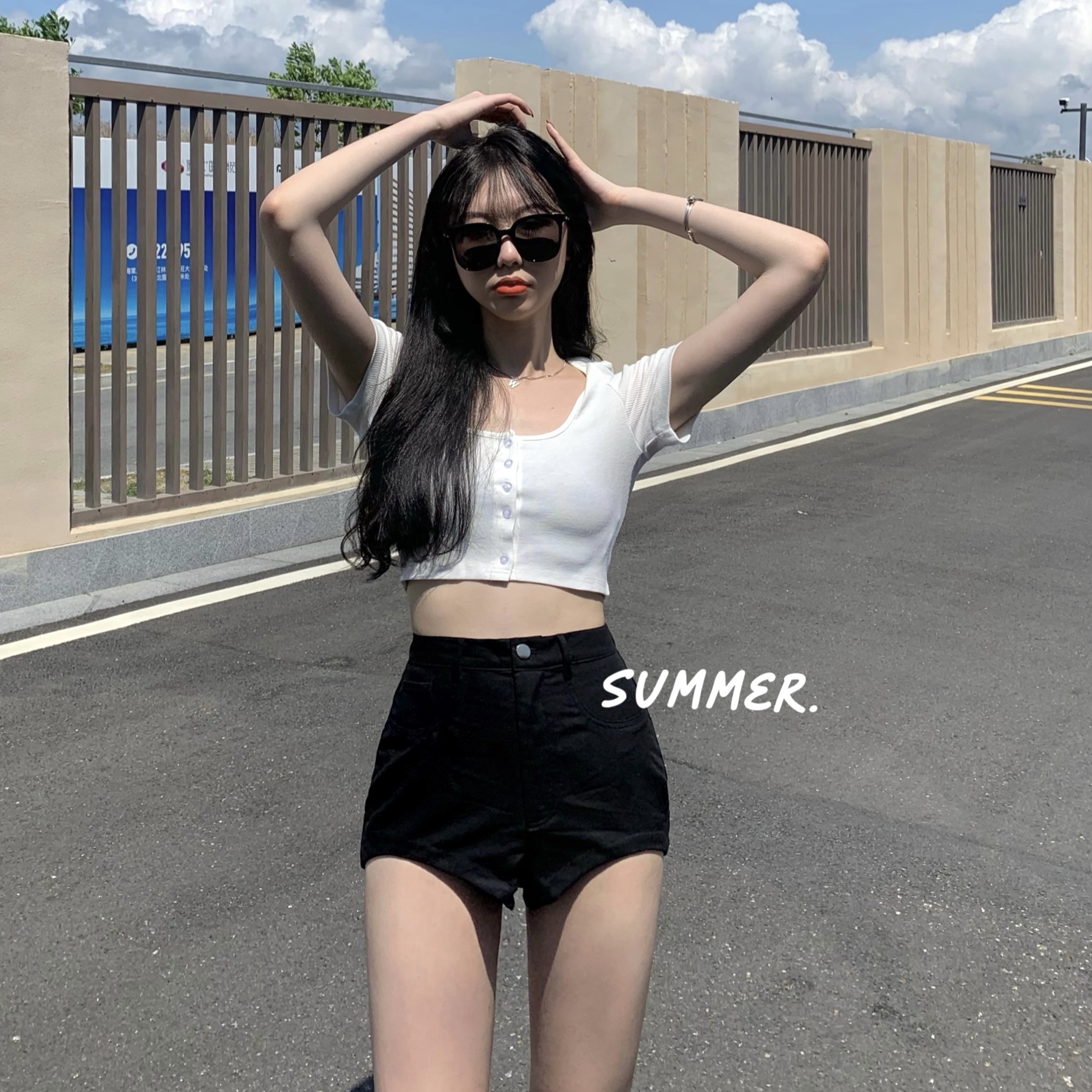 Quần Short Nữ Lưng Cao Dáng Ôm Gợi Cảm Thời Trang Hàn Quốc | BigBuy360 - bigbuy360.vn