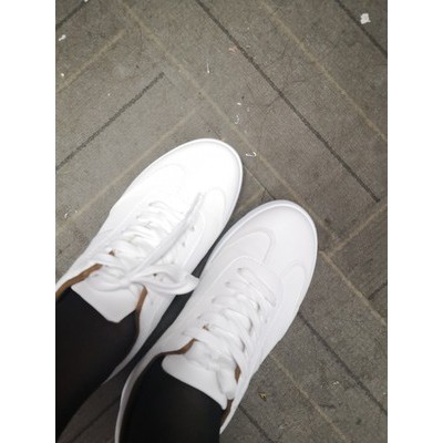 Giày thể thao basic đế mềm