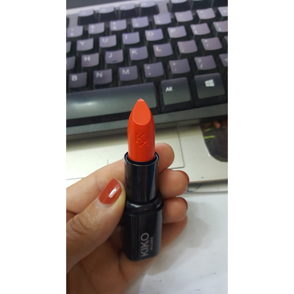 Thanh lý son kiko smart lipstick chạm đầu, xước thân