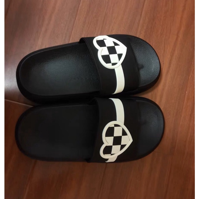 DÉP ĐẾ CAO/DÀY CAO SU HỌA TIẾT HÌNH TRÁI TIM CARO DỄ THƯƠNG