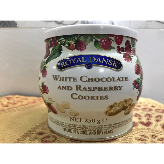 ROYAL DANSK Bánh quy sô cô la trắng - phúc bồn tử 250g