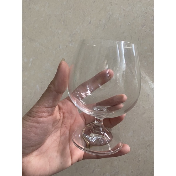 Ly uống rượu vang