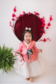 Hanbok cho bé ảnh thật