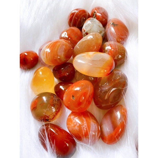 Tumble Carnelian - Ngọc Carnelian hỗ trợ điều hoà tâm trí, cảm xúc