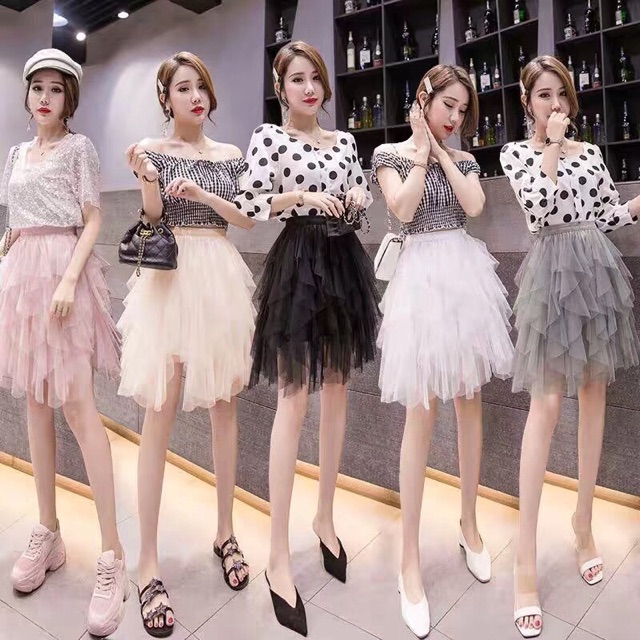 Chân váy sóng tầng dáng ngắn | BigBuy360 - bigbuy360.vn