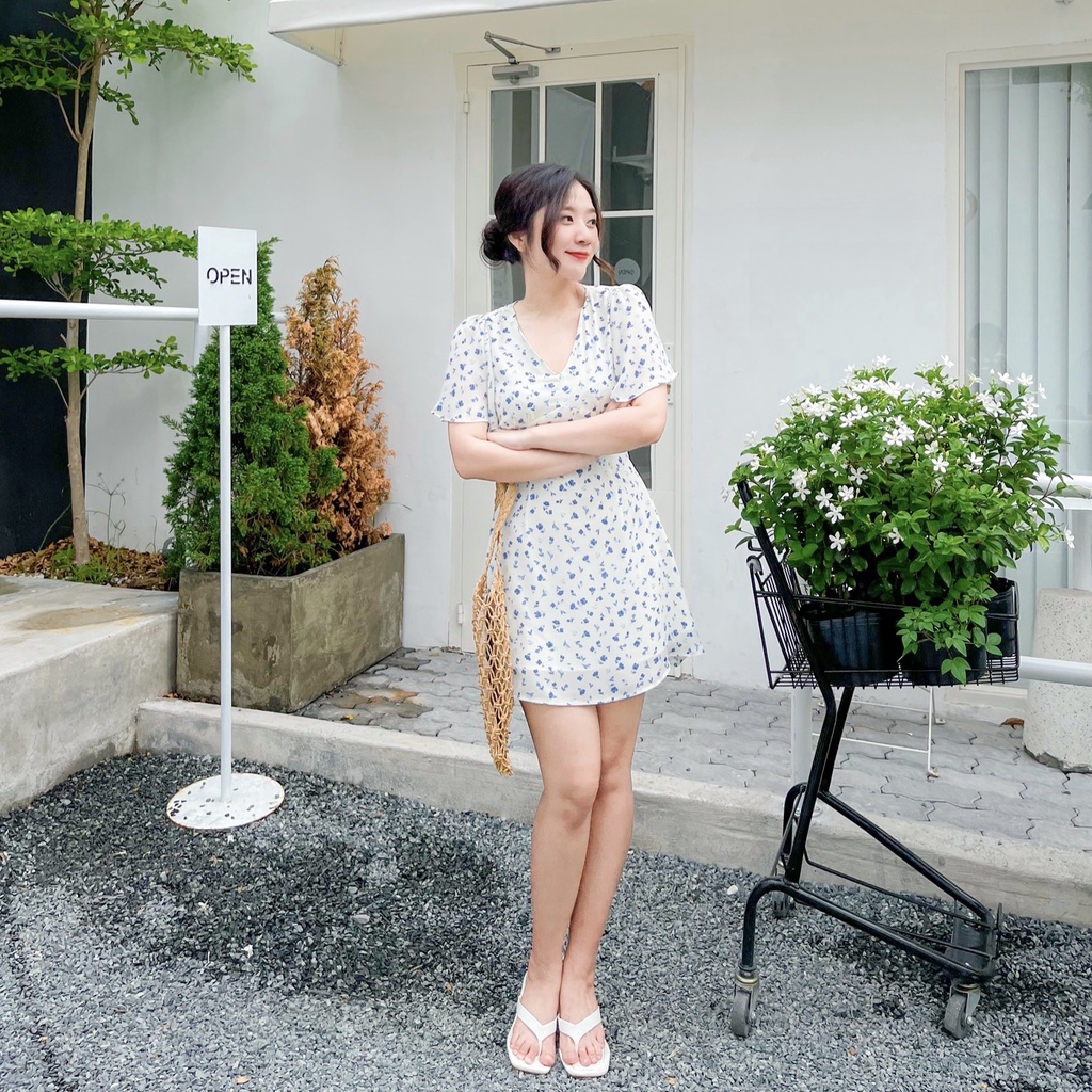 Đầm LAURA - Đầm cổ tim tay loe